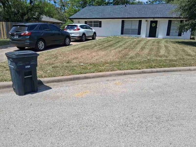 Lawn Care service in College Station, 77840