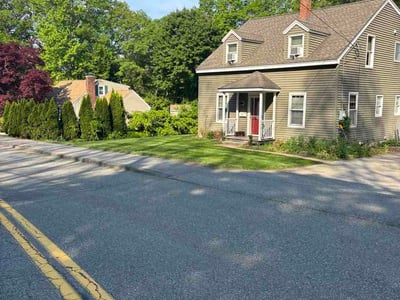 Lawn Care service in Auburn, 01501