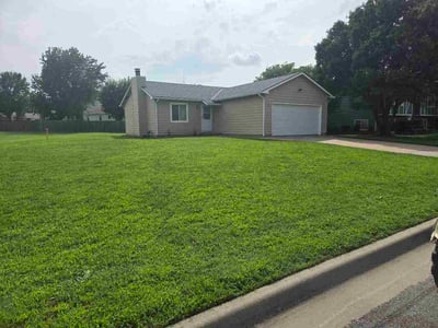 Lawn Care service in Derby, 67037