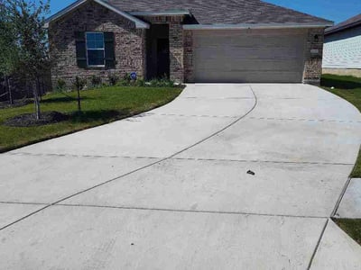 Lawn Care service in Manor, 78653