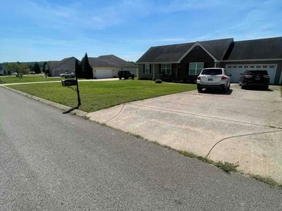 Lawn Care service in Murfreesboro, 37129