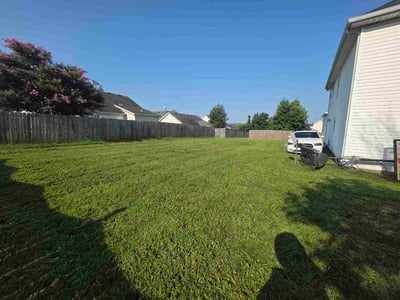 Lawn Care service in Pleasant View, 37146