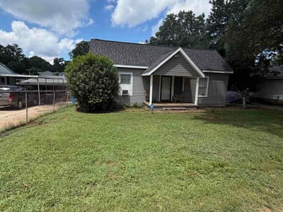 Lawn Care service in Greenville, 29601