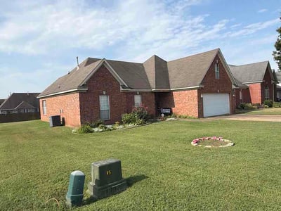 Lawn Care service in Tupelo, 38804