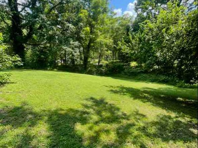 Lawn Care service in Signal Mountain, 37377