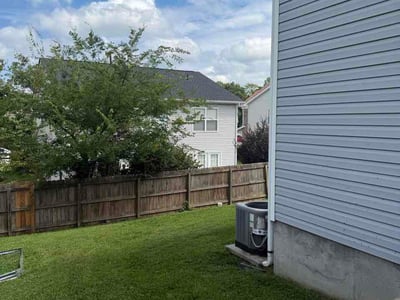 Lawn Care service in Smithfield, 27577