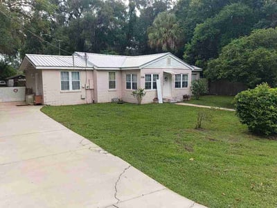 Lawn Care service in Key West, 33040
