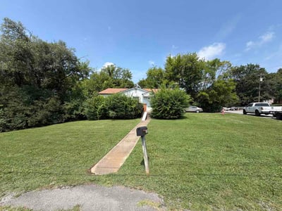Lawn Care service in Madison, 37115