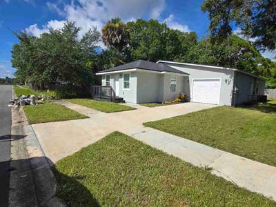 Lawn Care service in Titusville, 32796