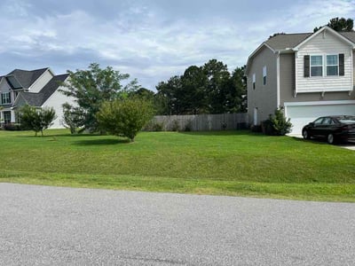 Lawn Care service in Supply, 28462