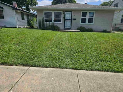 Lawn Care service in Weirton, 26062