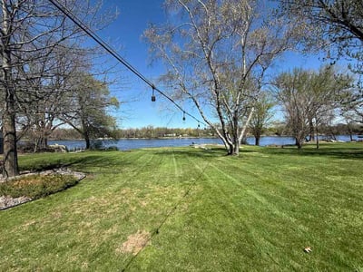 Lawn Care service in Champlin, 55316