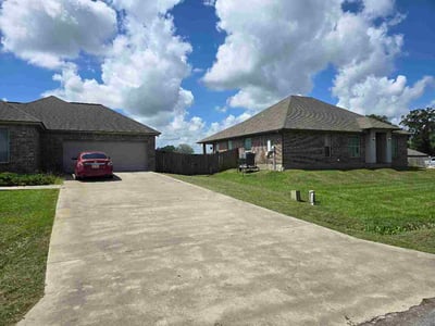 Lawn Care service in Pineville, 71360