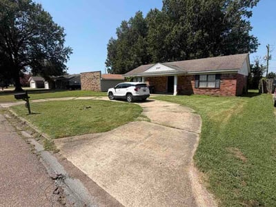 Lawn Care service in Marion, 72364