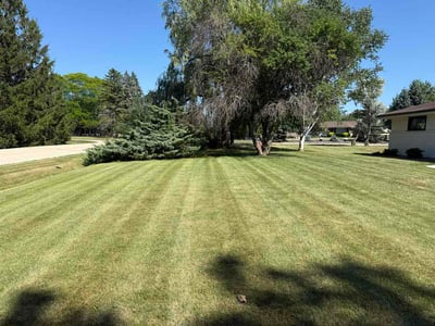 Lawn Care service in Menomonee Falls, 53051