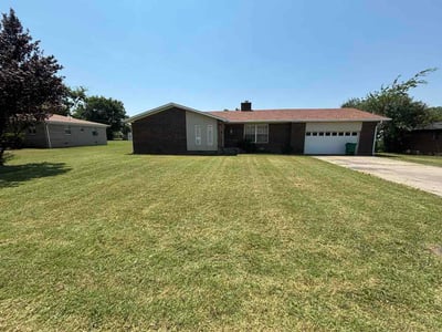 Lawn Care service in Skiatook, 74070