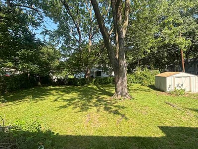 Lawn Care service in Shawnee, 66203