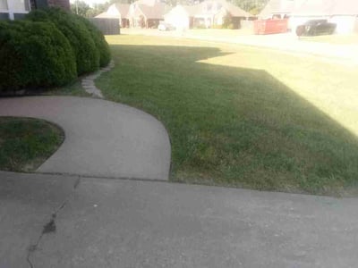 Lawn Care service in Turley, 74126