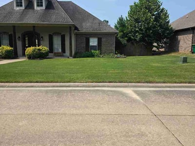 Lawn Care service in Jacksonville, 72076