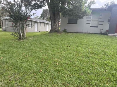 Lawn Care service in Calabasas, 91302
