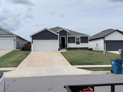 Lawn Care service in Rogers, 72756