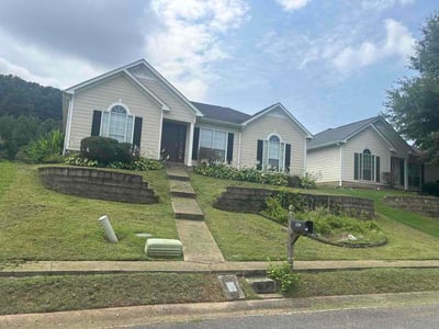 Lawn Care service in Pinson, 35126