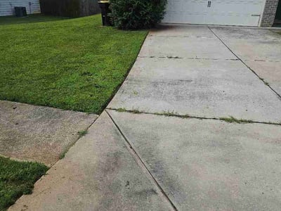 Lawn Care service in Mesa, 85201