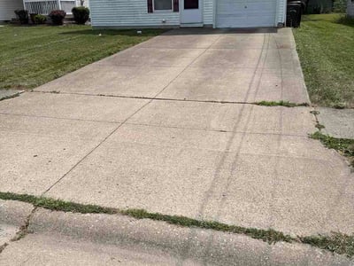 Lawn Care service in Brunswick, 44212