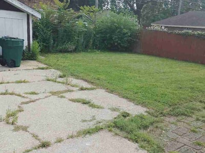 Lawn Care service in Hammond, 46324