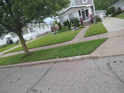 Lawn Care service in Euclid, 44123