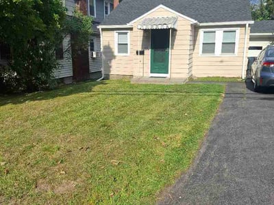 Lawn Care service in Syracuse, 13202
