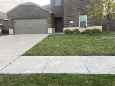 Lawn Care service in Greenville, 75401