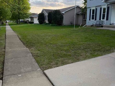 Lawn Care service in Wilmette, 60091