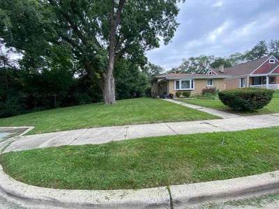 Lawn Care service in Park Ridge, 60068