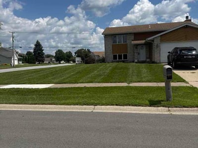 Lawn Care service in Crown Point, 46307