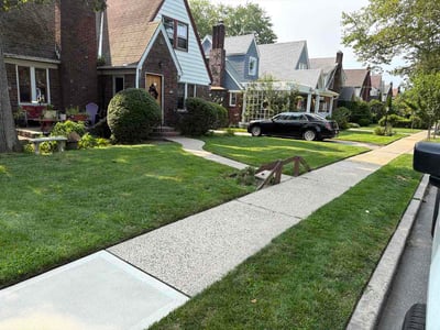 Lawn Care service in Baldwin, 11510