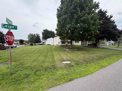 Lawn Care service in Cicero, 13039