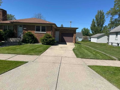 Lawn Care service in Highland, 46322