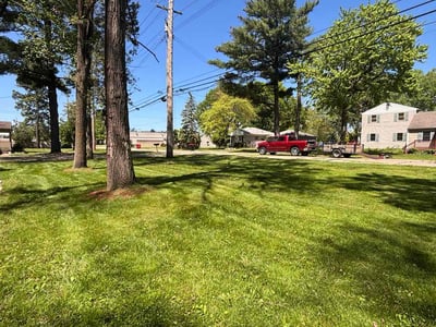 Lawn Care service in Southfield, 48075