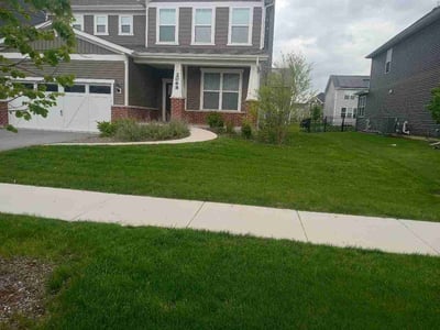 Lawn Care service in Bolingbrook, 60440