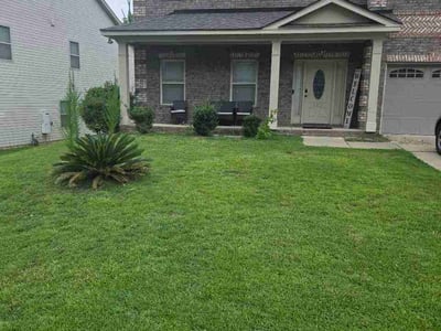 Lawn Care service in Issaquah, 98027