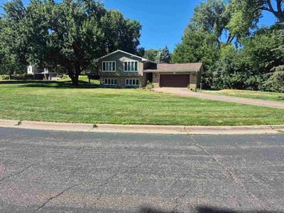 Lawn Care service in Coon Rapids, 55433