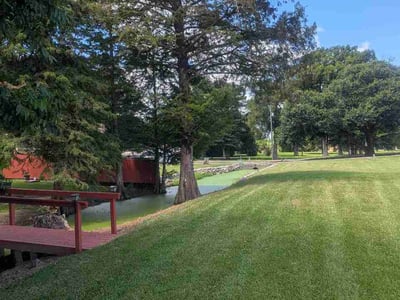 Lawn Care service in Breaux Bridge, 70517