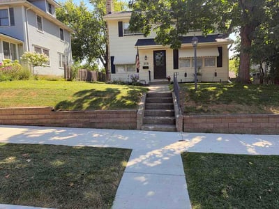 Lawn Care service in Hopkins, 55343