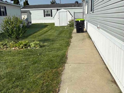 Lawn Care service in Macomb, 48044