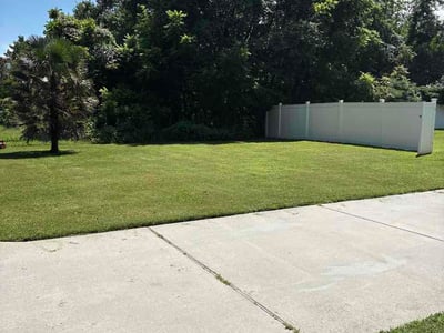 Lawn Care service in Smithfield, 23430