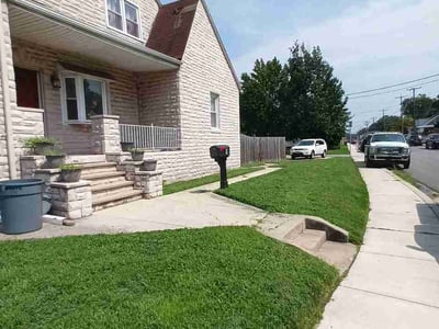 Lawn Care service in Essex, 21221