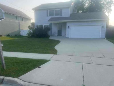 Lawn Care service in Kenosha, 53140