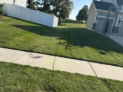 Lawn Care service in Carpentersville, 60110