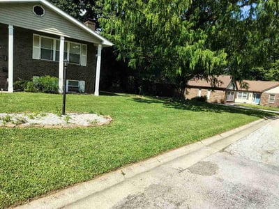 Lawn Care service in Highland, 62249